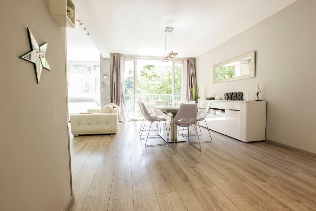 Le Celestay Villeurbanne Exterior foto